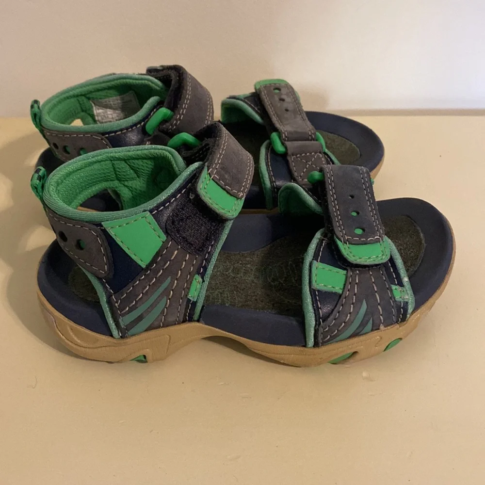 Clarks active air